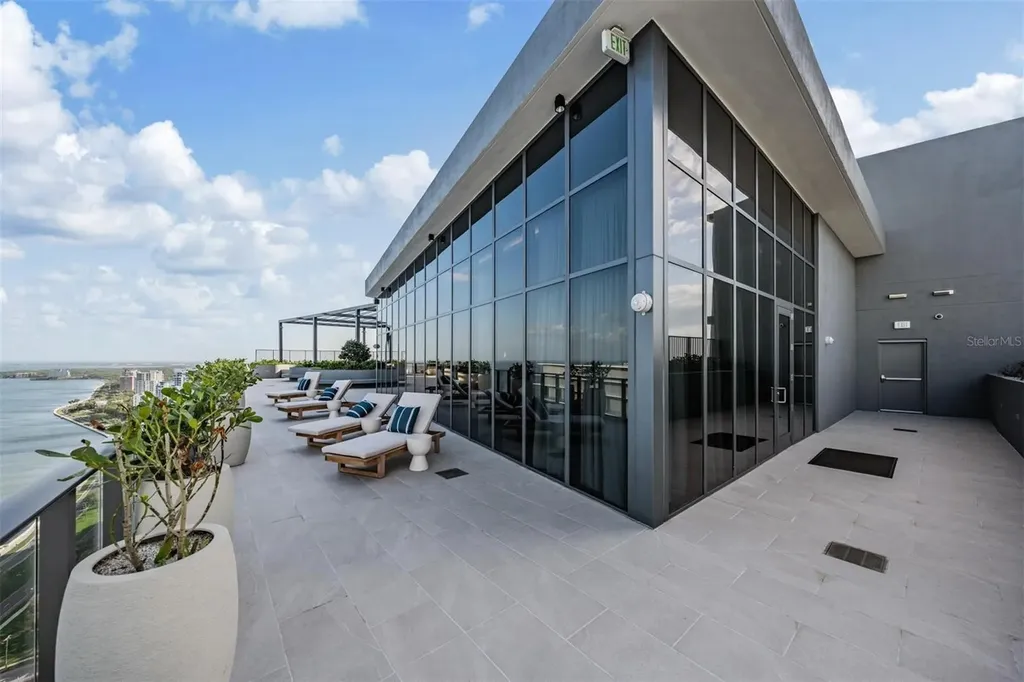 3015 S Ysabella Avenue Tampa FL 33629