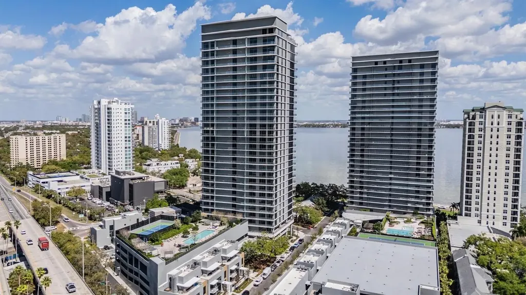 3015 S Ysabella Avenue Tampa FL 33629