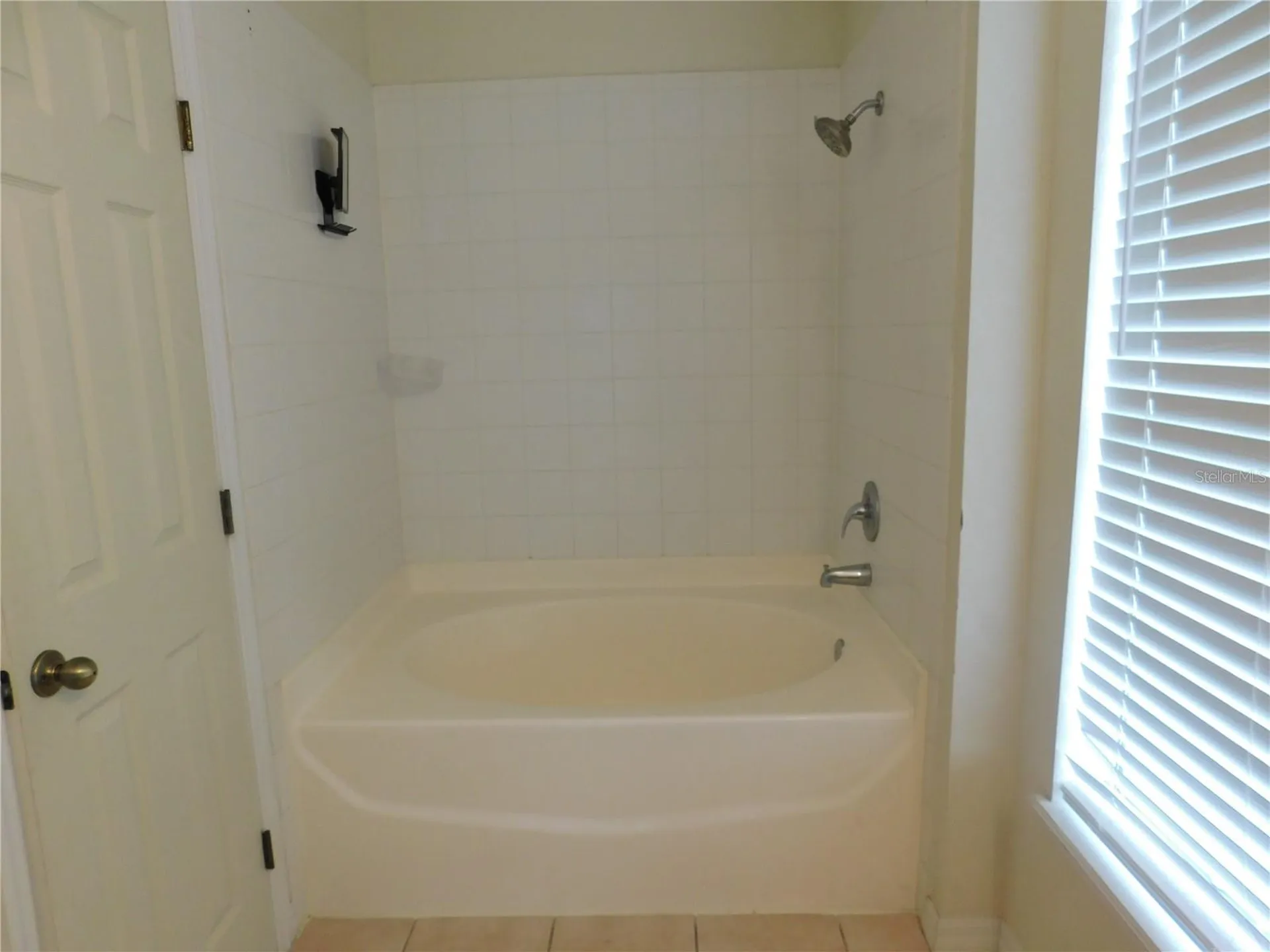 5196 6th Way N St Petersburg FL 33703