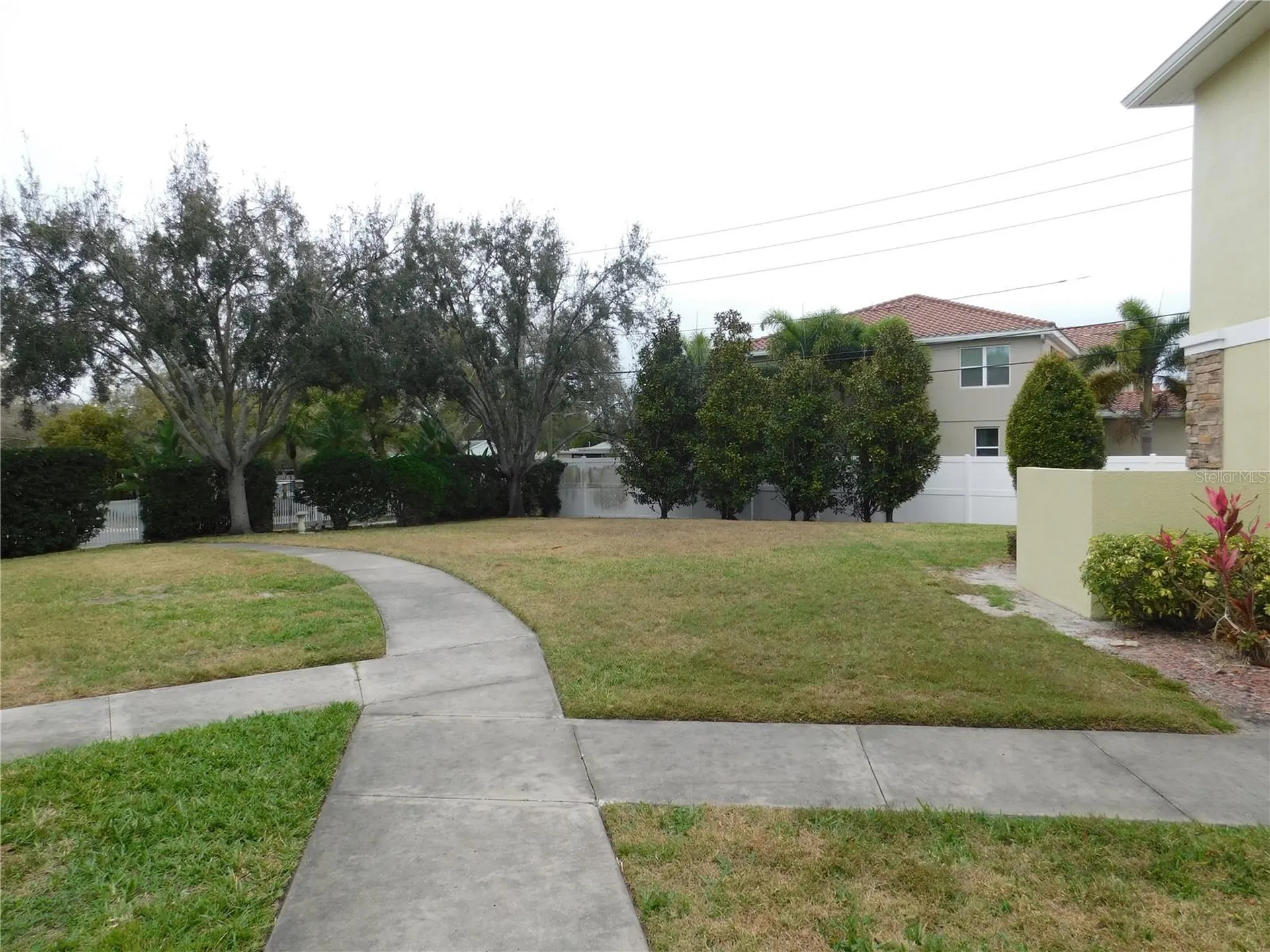 5196 6th Way N St Petersburg FL 33703