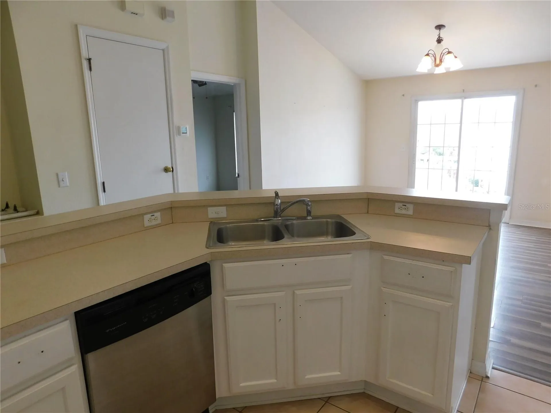5196 6th Way N St Petersburg FL 33703