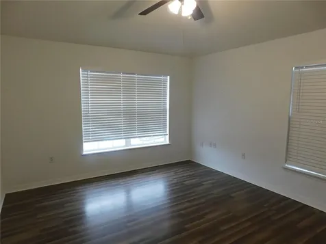5196 6th Way N St Petersburg FL 33703