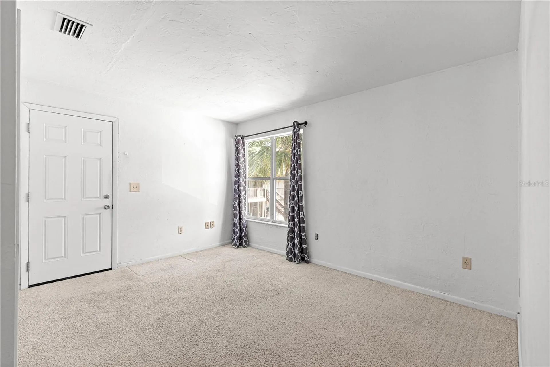 15203 Sandalwood Drive Wildwood FL 34785