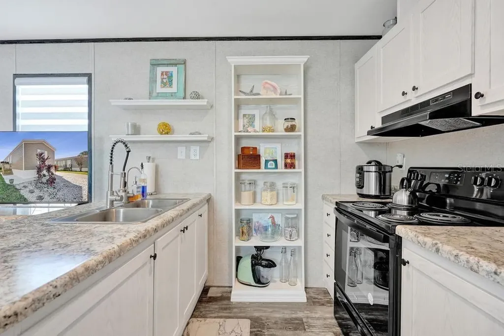 315 NE Cardinal NE Jensen Beach FL 34957