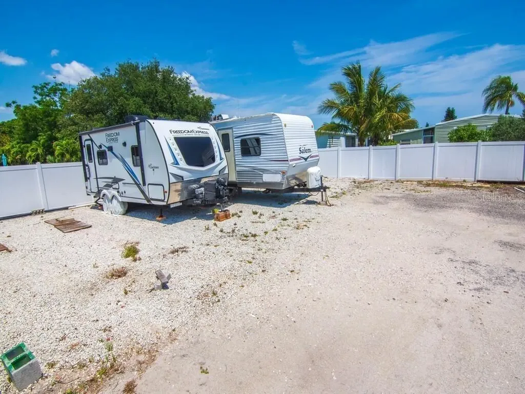 315 NE Cardinal NE Jensen Beach FL 34957