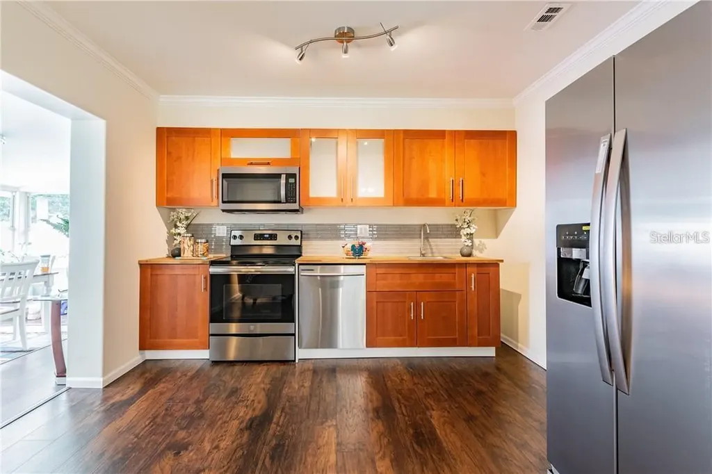 5418 11th Avenue S Gulfport FL 33707