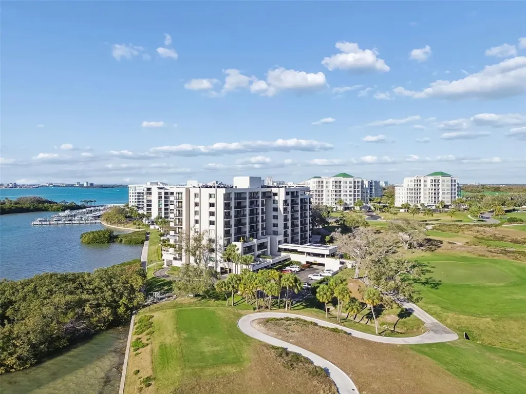 4 Belleview Boulevard Belleair FL 33756