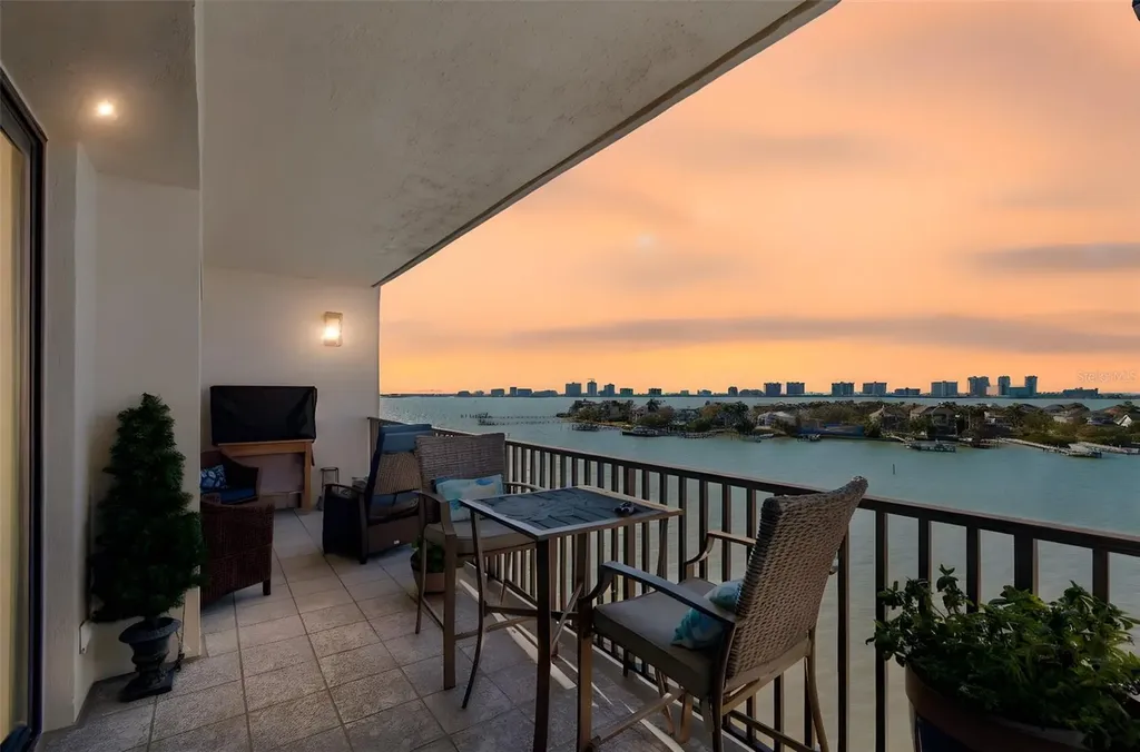 4 Belleview Boulevard Belleair FL 33756