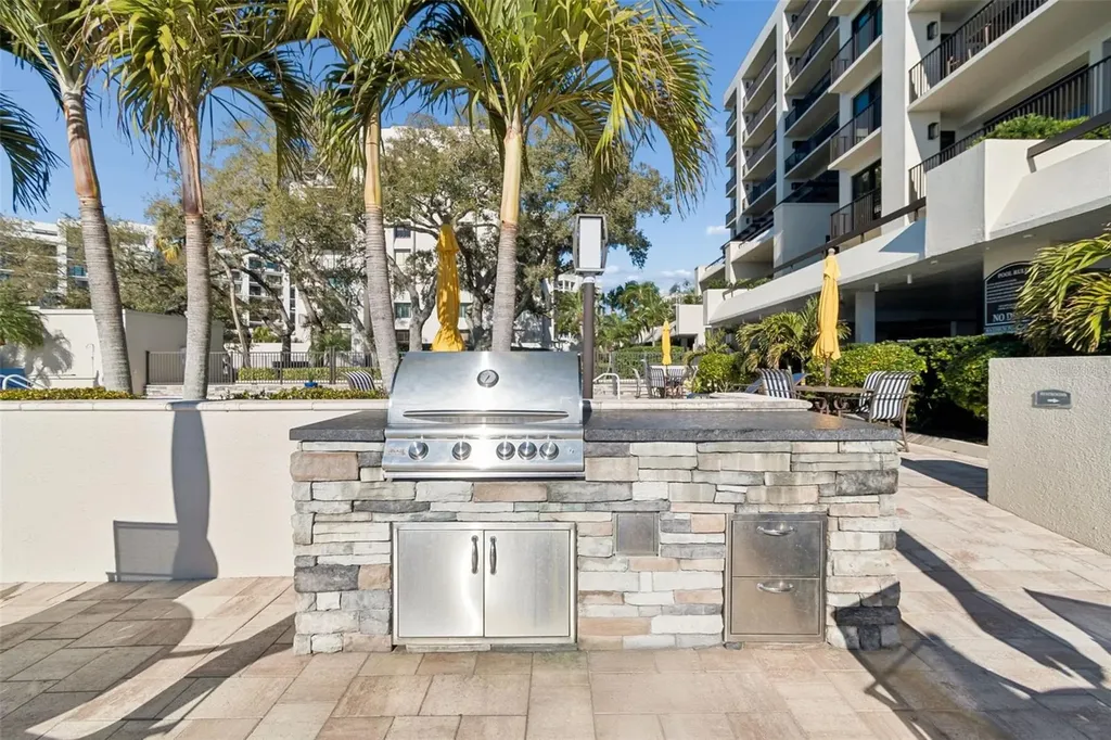 4 Belleview Boulevard Belleair FL 33756