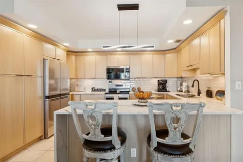 4 Belleview Boulevard Belleair FL 33756