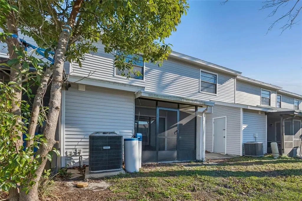 12568 Castle Hill Drive Tampa FL 33624