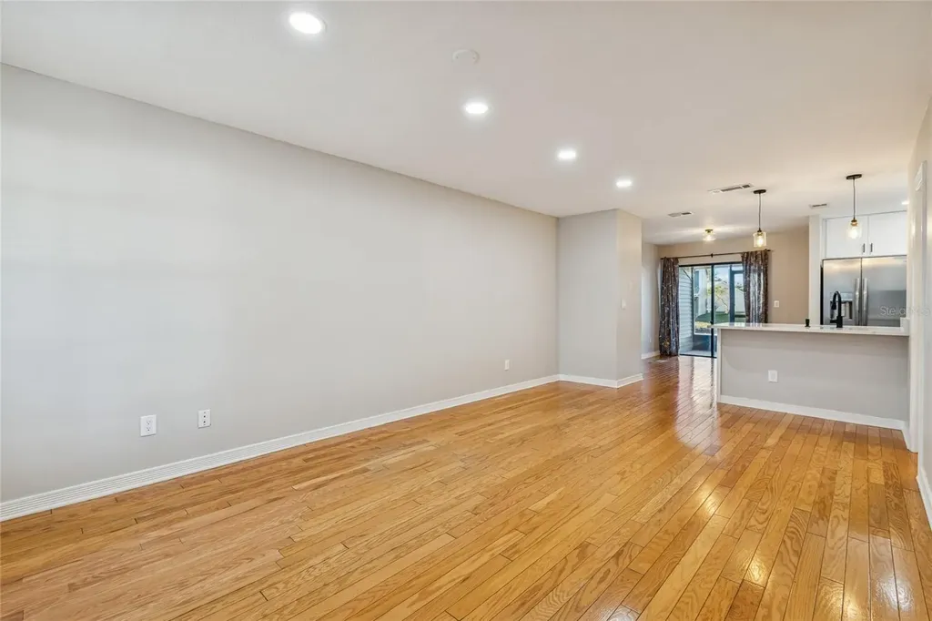 12568 Castle Hill Drive Tampa FL 33624