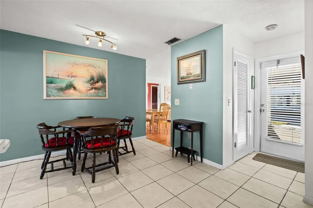 10009 Tulip Street N Pinellas Park FL 33782
