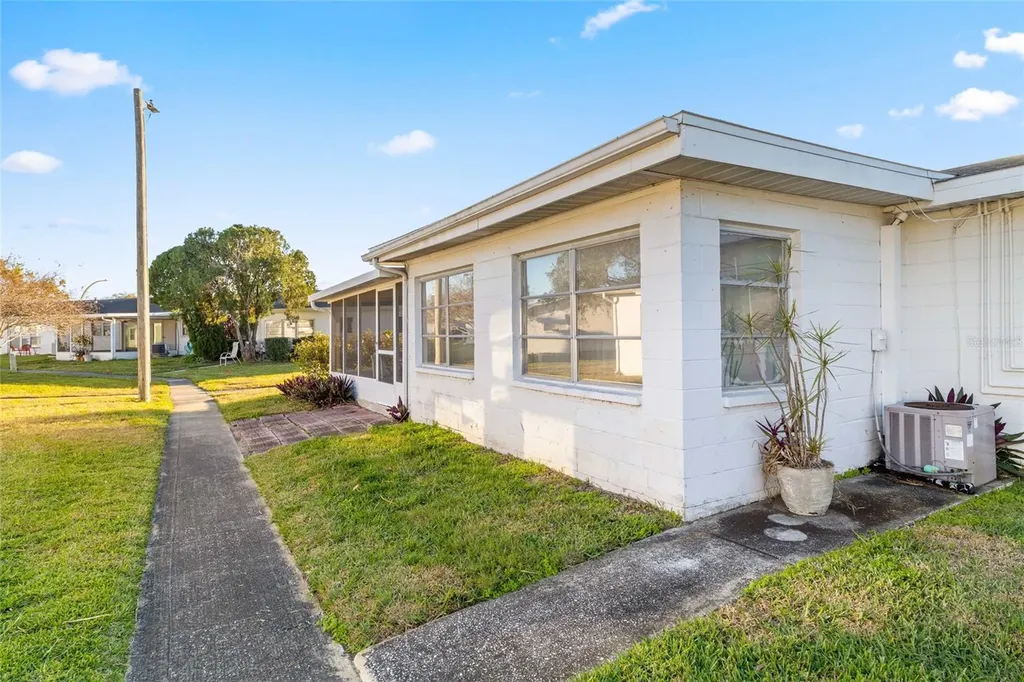 10009 Tulip Street N Pinellas Park FL 33782