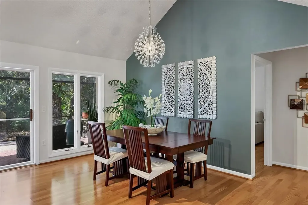 4540 Ascot Circle N Sarasota FL 34235