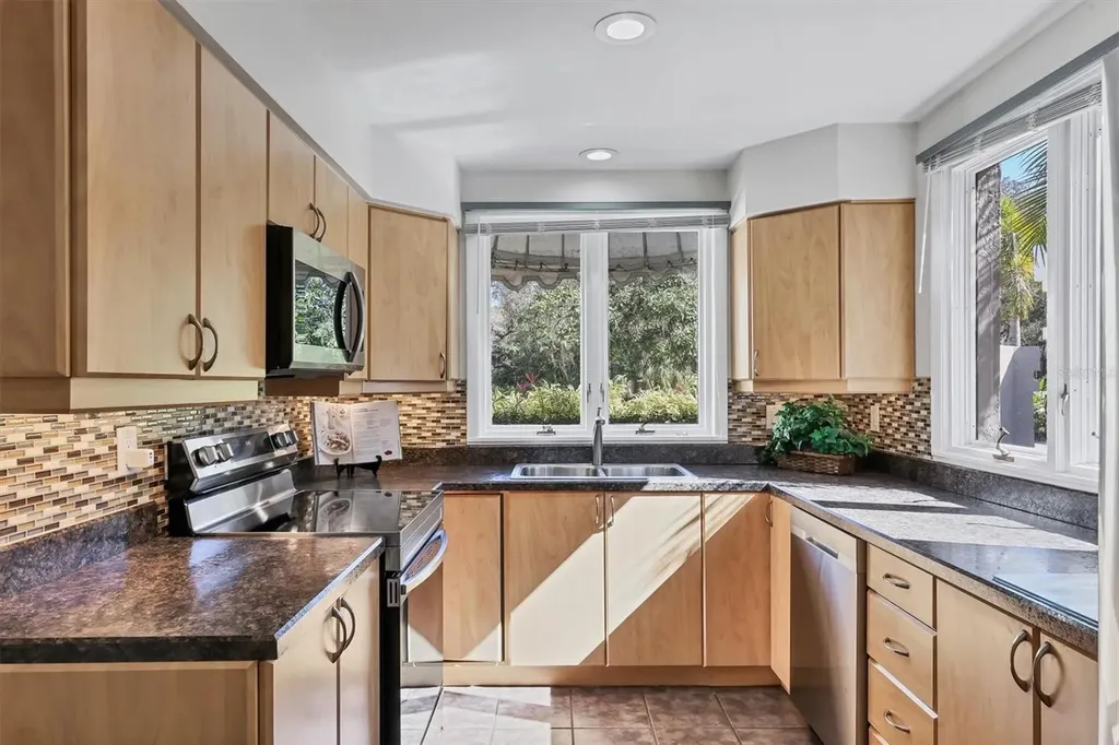 4540 Ascot Circle N Sarasota FL 34235