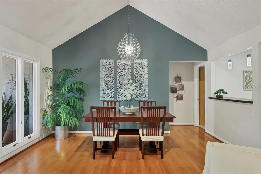 4540 Ascot Circle N Sarasota FL 34235