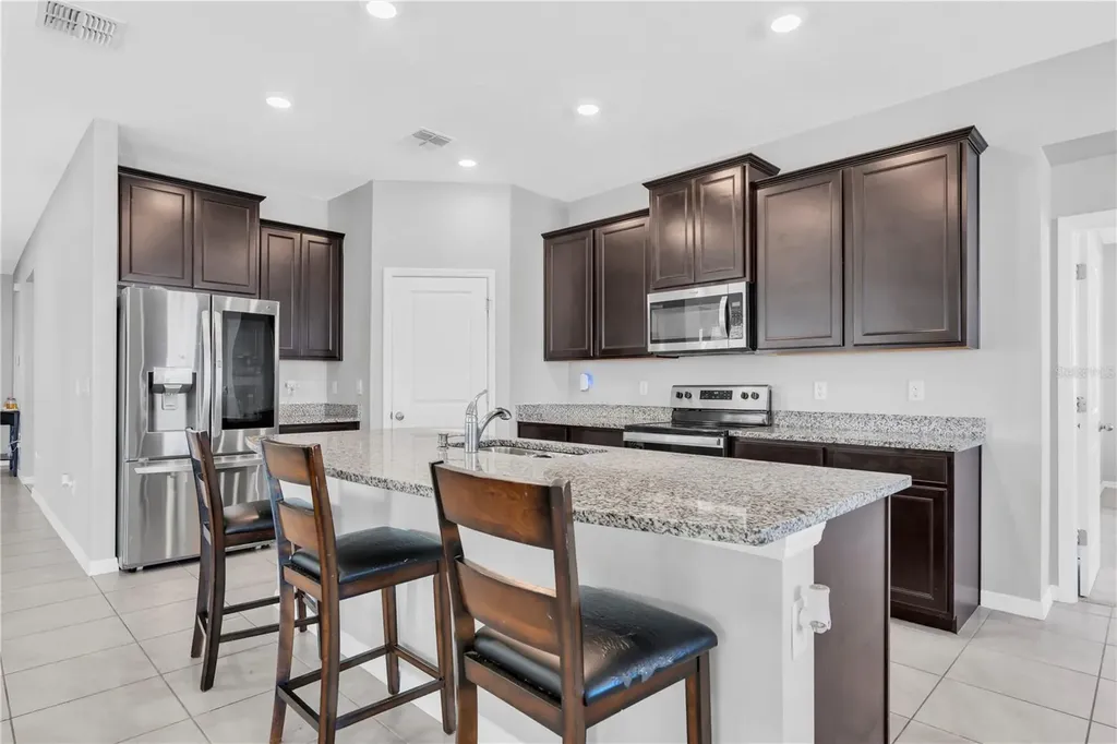 528 Ocean Spray Drive Ruskin FL 33570