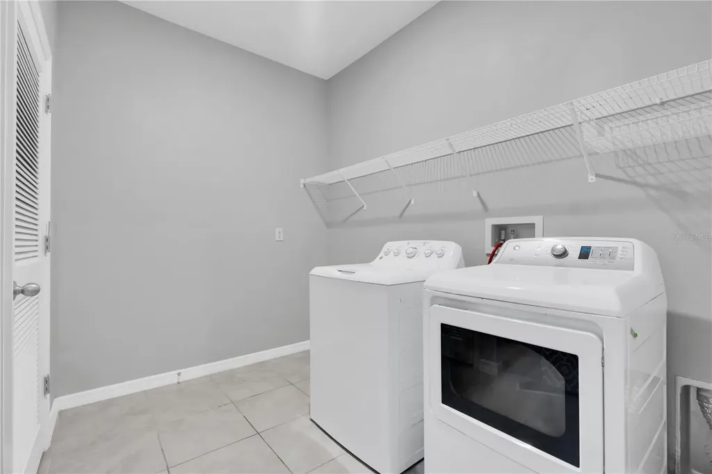 528 Ocean Spray Drive Ruskin FL 33570