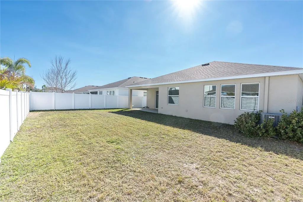 528 Ocean Spray Drive Ruskin FL 33570