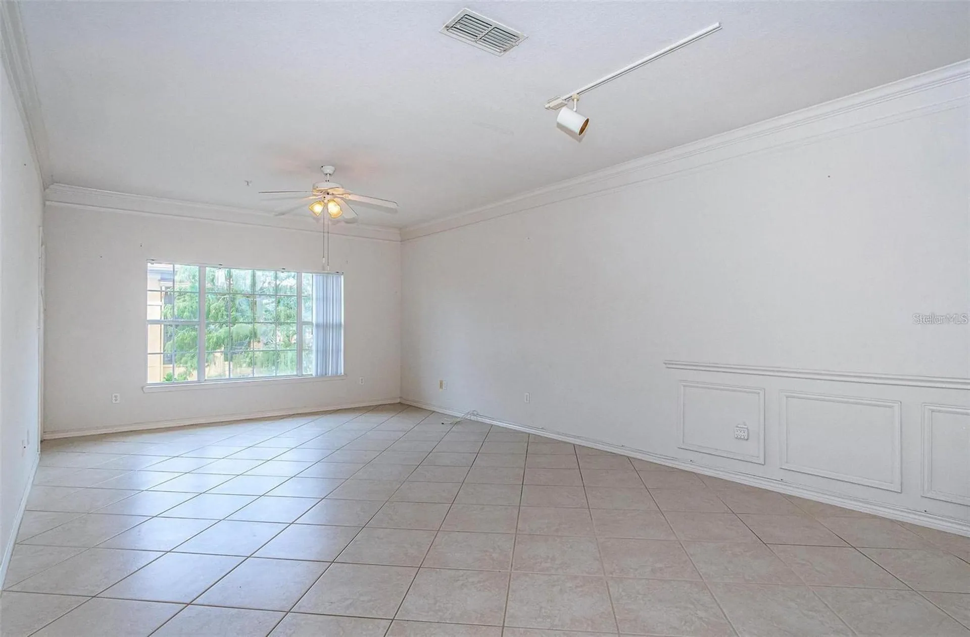 4305 Bayside Village Drive Tampa FL 33615