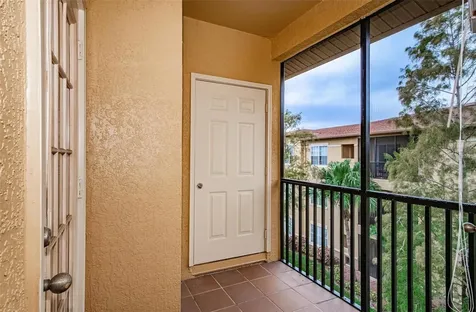 4305 Bayside Village Drive Tampa FL 33615