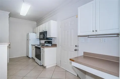 4305 Bayside Village Drive Tampa FL 33615