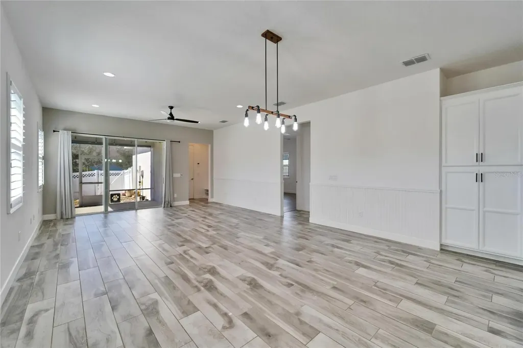 729 Winterside Drive Apollo Beach FL 33572