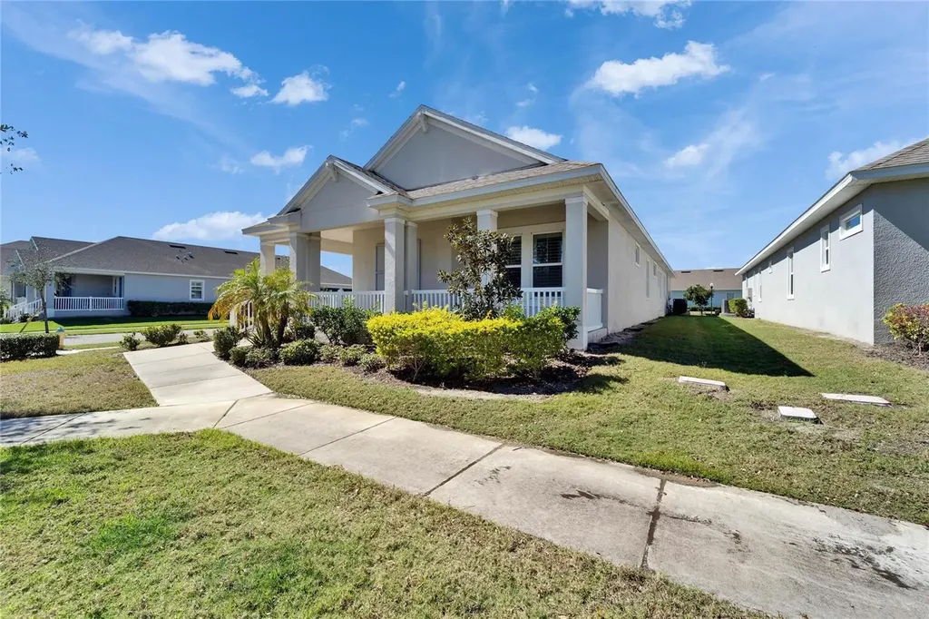 729 Winterside Drive Apollo Beach FL 33572