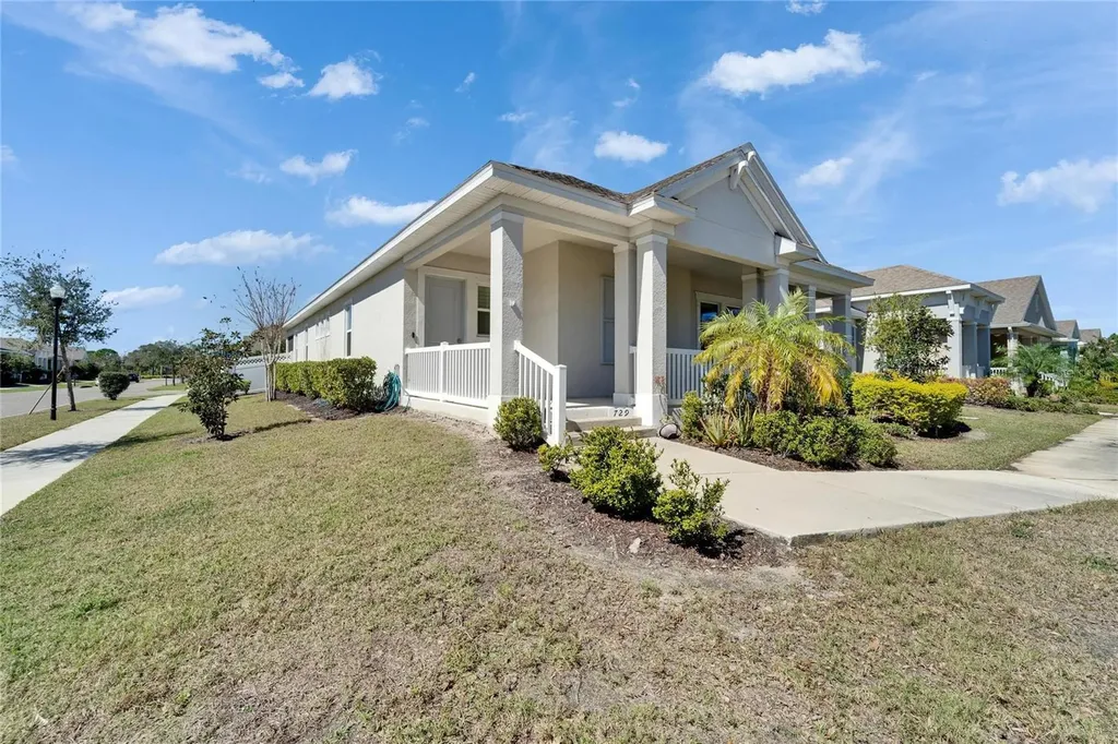 729 Winterside Drive Apollo Beach FL 33572