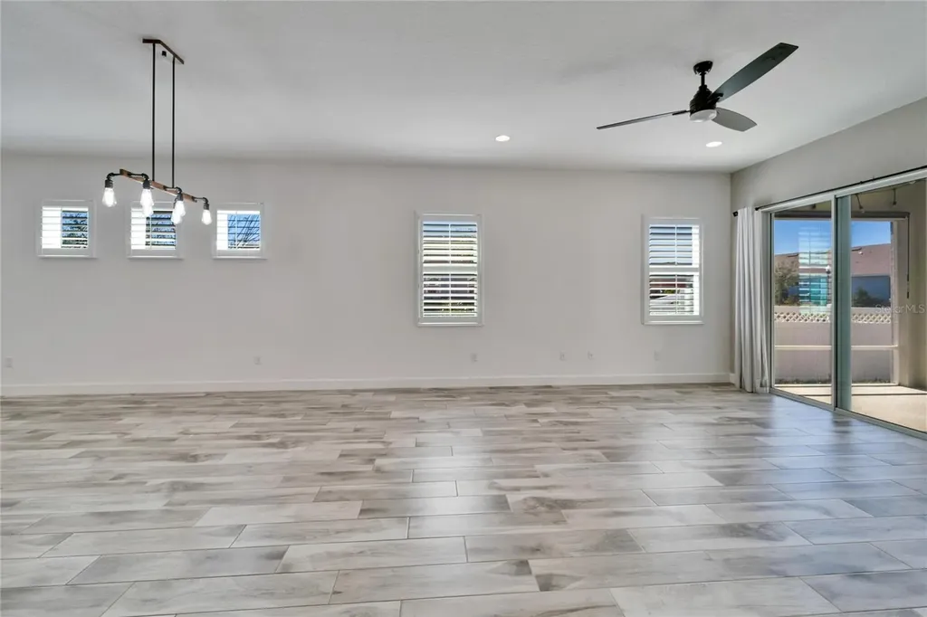 729 Winterside Drive Apollo Beach FL 33572