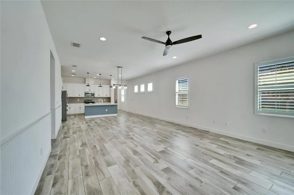 729 Winterside Drive Apollo Beach FL 33572