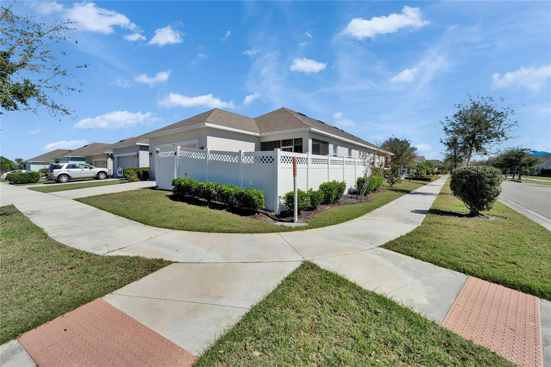 729 Winterside Drive Apollo Beach FL 33572