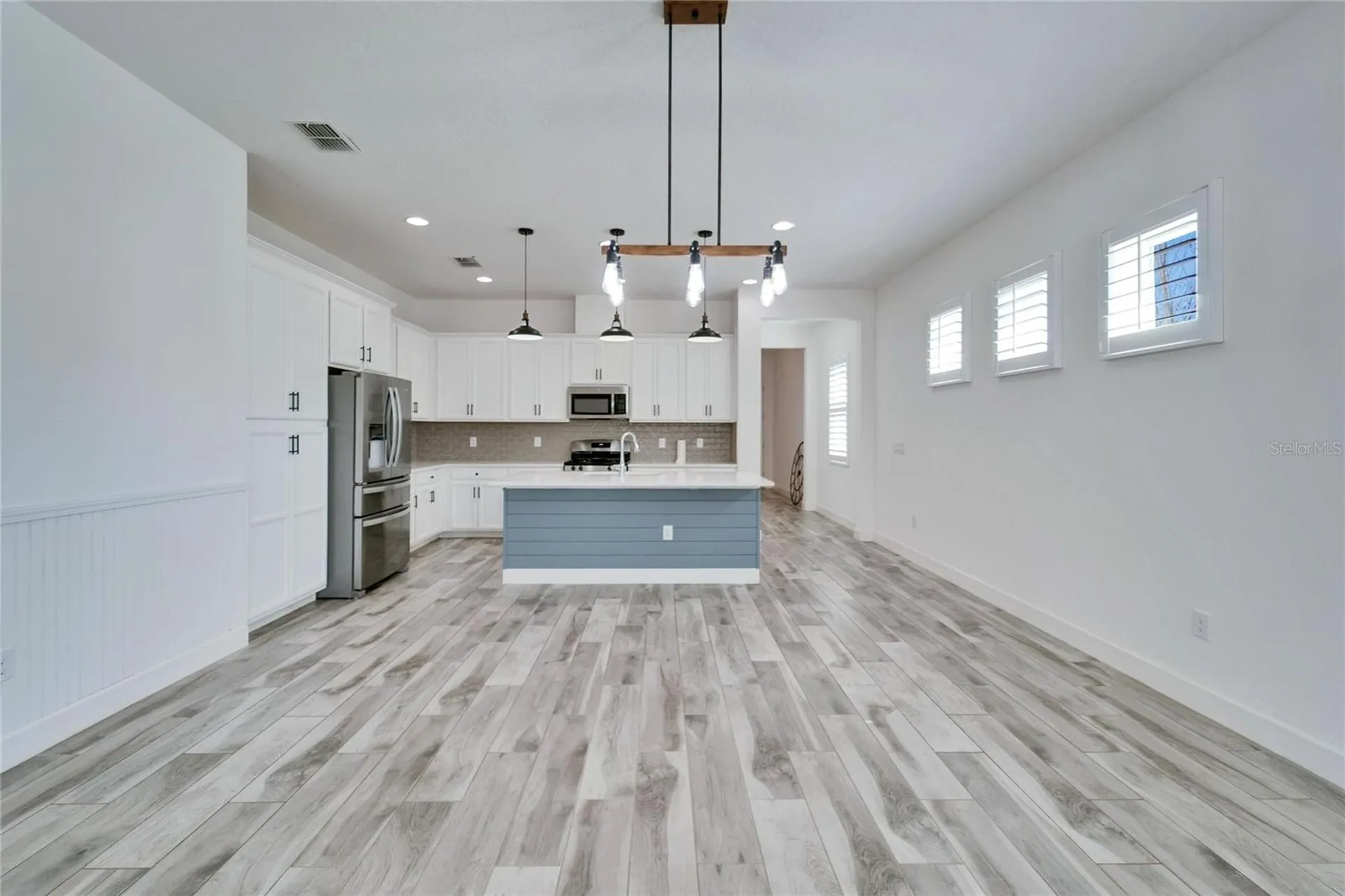729 Winterside Drive Apollo Beach FL 33572