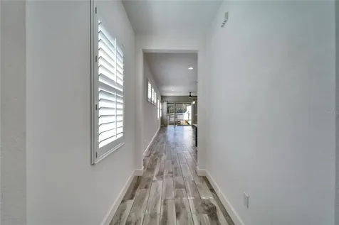 729 Winterside Drive Apollo Beach FL 33572