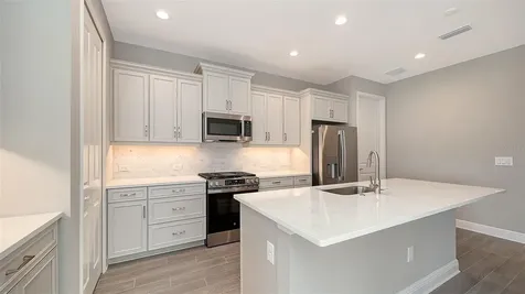 2118 Sylvester Palm Lane Bradenton FL 34212