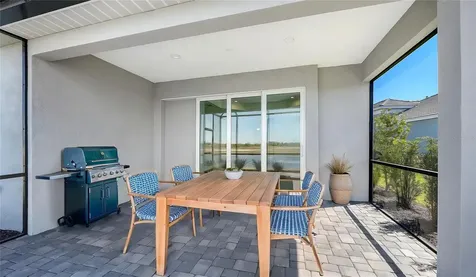 2118 Sylvester Palm Lane Bradenton FL 34212