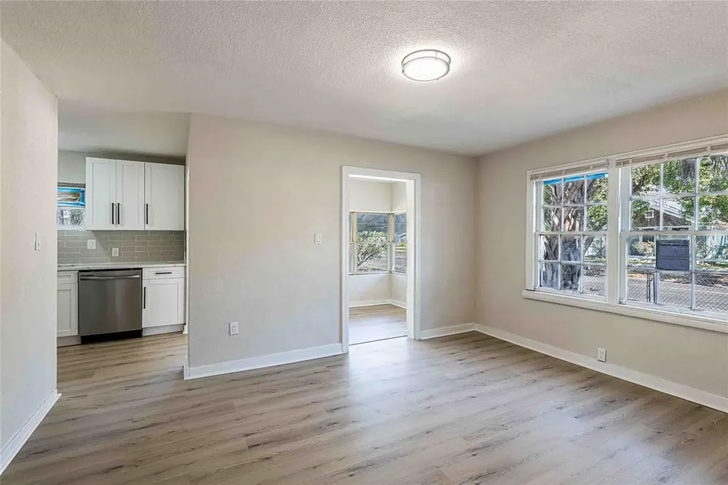 5104 N 15th Street Tampa FL 33610