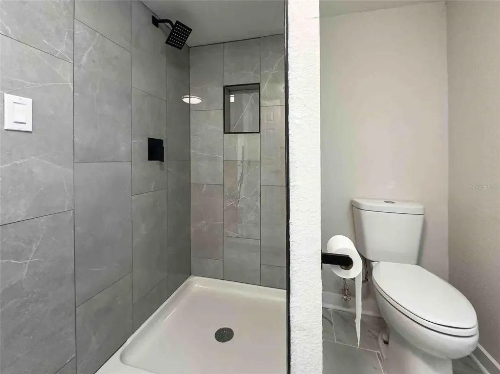 5104 N 15th Street Tampa FL 33610