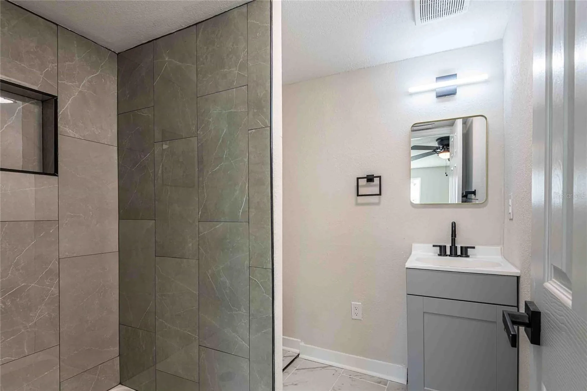 5104 N 15th Street Tampa FL 33610