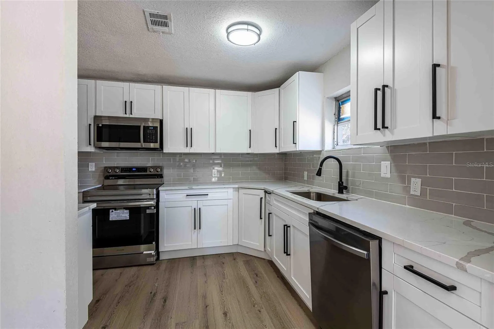 5104 N 15th Street Tampa FL 33610