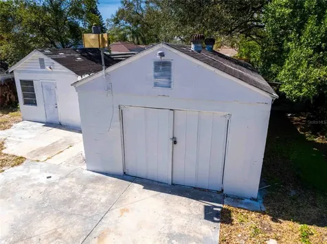 5104 N 15th Street Tampa FL 33610