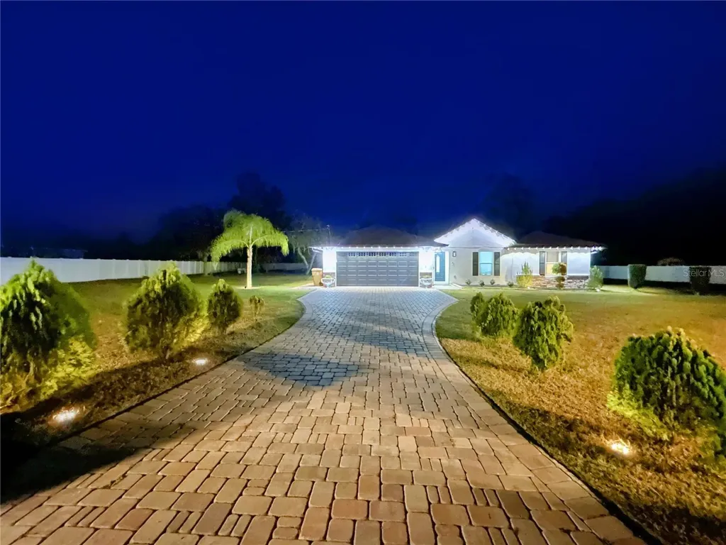 2285 Fox Wood Court St Cloud FL 34771