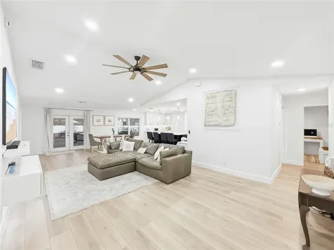 2285 Fox Wood Court St Cloud FL 34771