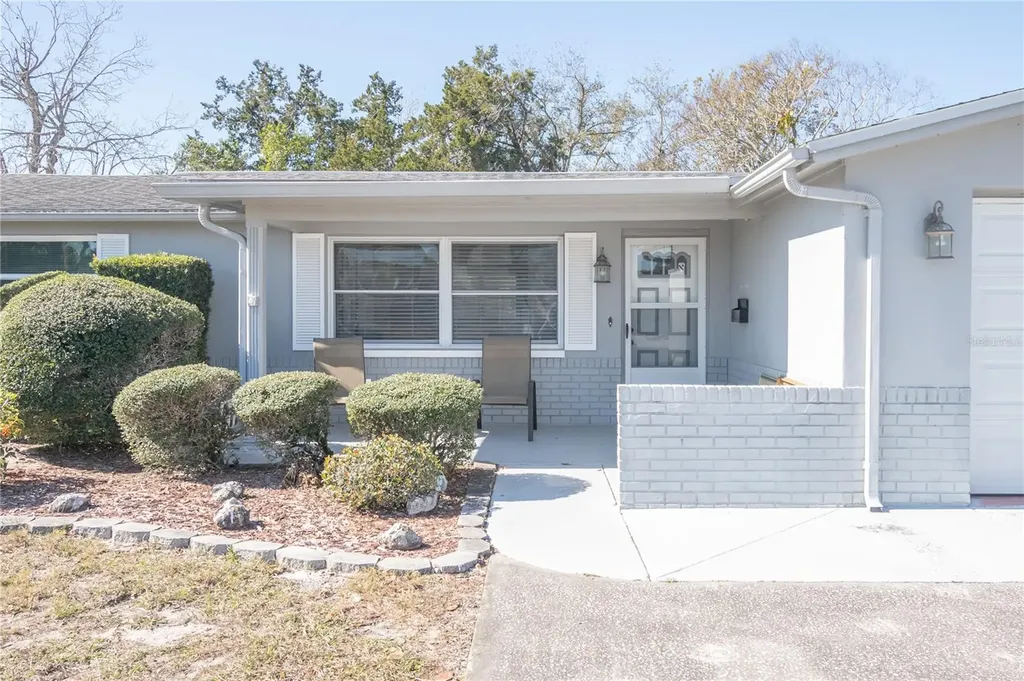 5207 School Road New Port Richey FL 34653