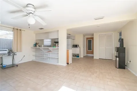 5207 School Road New Port Richey FL 34653