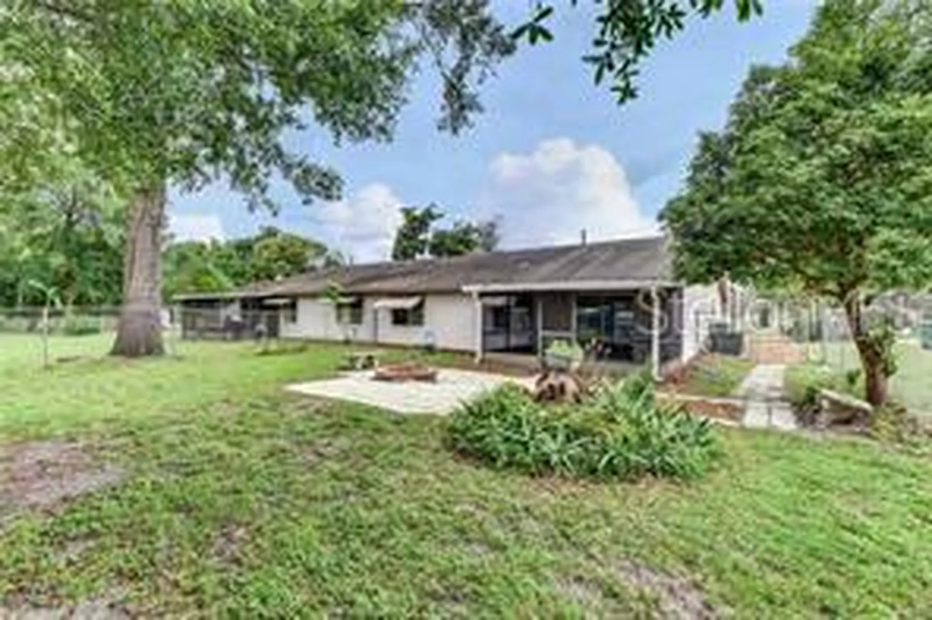 1004 Hartford Drive Deland FL 32724