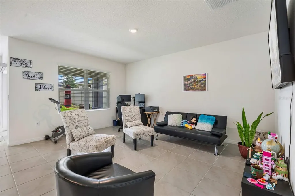 1421 Cumberland Avenue Davenport FL 33837