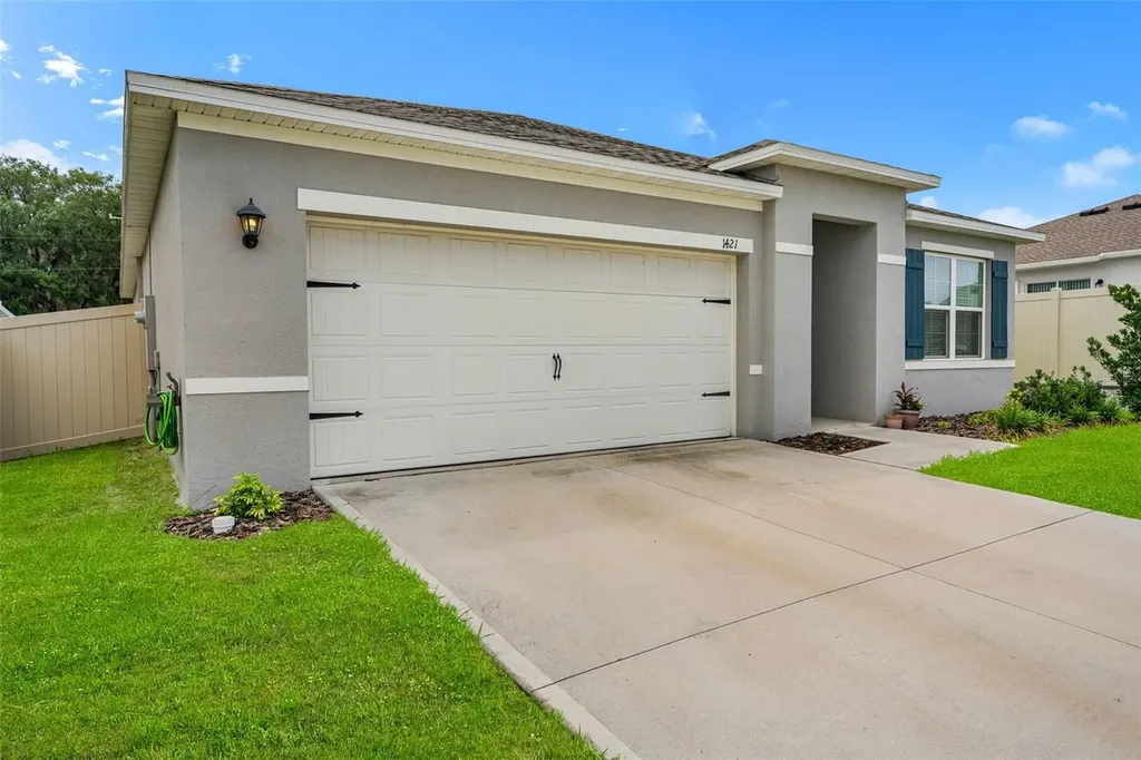 1421 Cumberland Avenue Davenport FL 33837