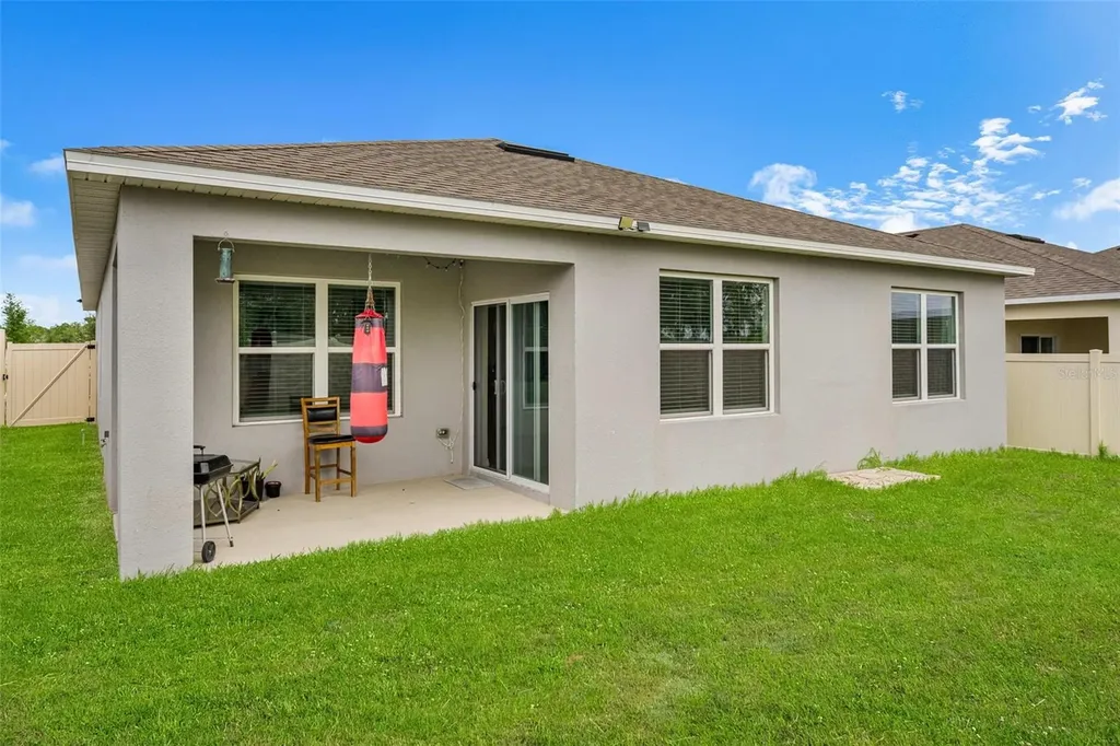 1421 Cumberland Avenue Davenport FL 33837